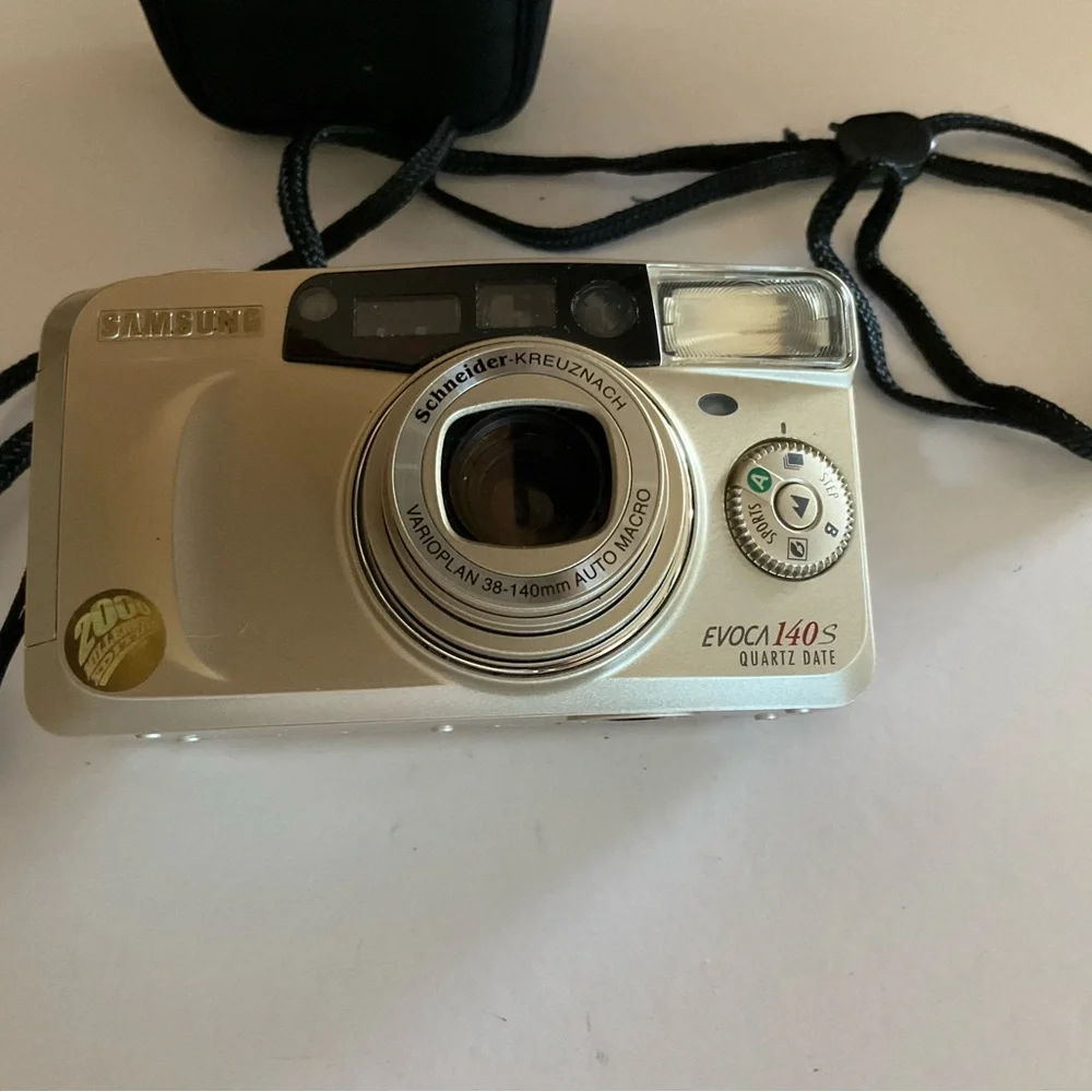 Samsung Evoca 140S Quartz Date 2000 Millenium Camera